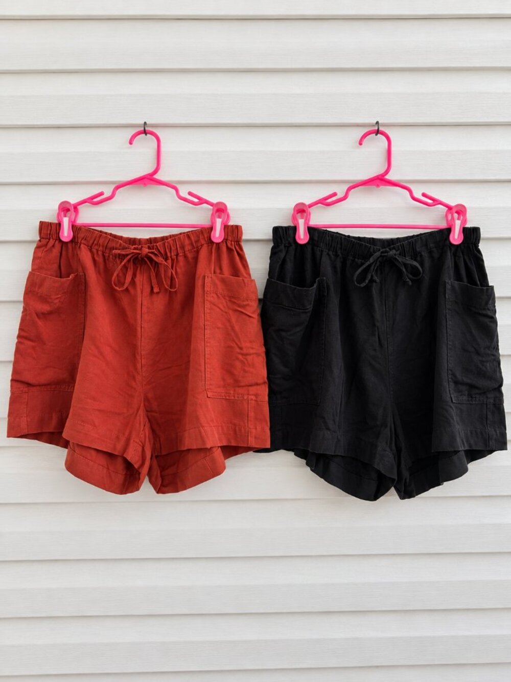 Old Navy L High Rise Shorts 2 Pair Lot Black Burnt Orange Drawstring Pocket